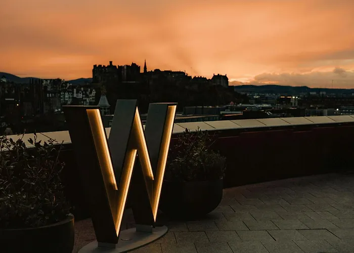 W Edinburgh Hotel